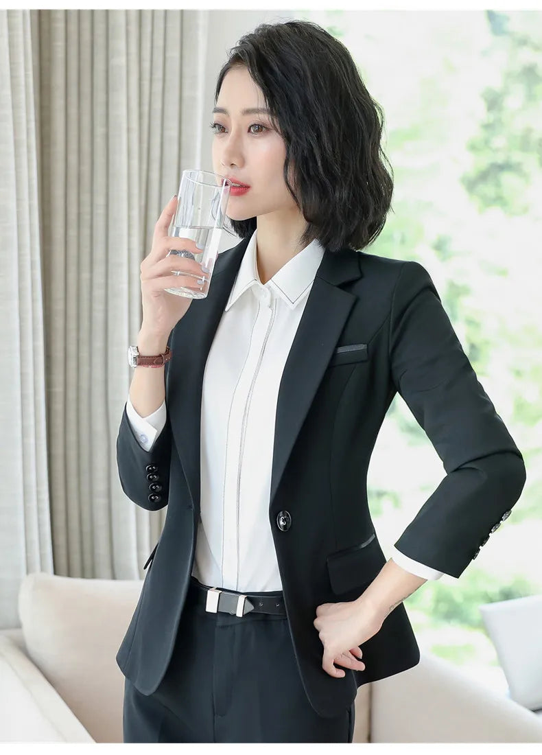 Elegant Blazer – Women’s Office Wear