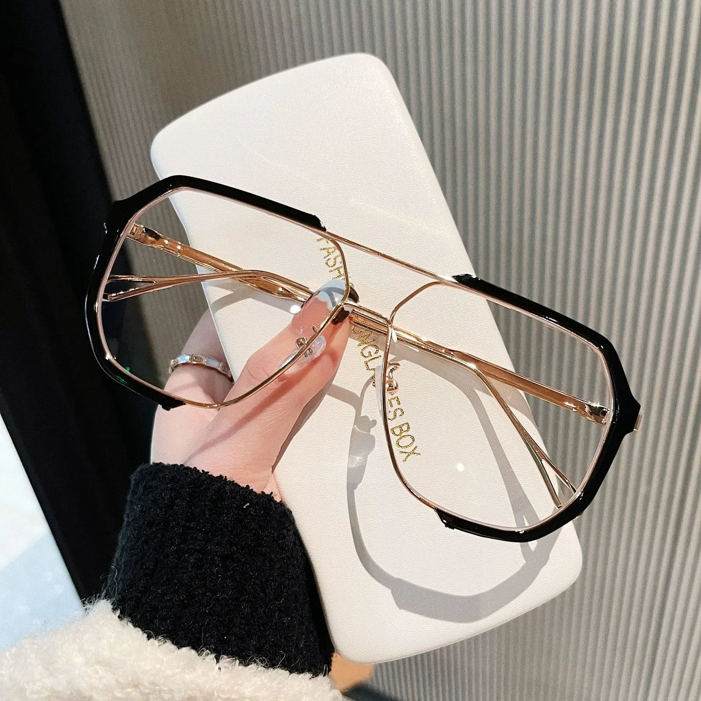 Oversized Retro Sunglasses