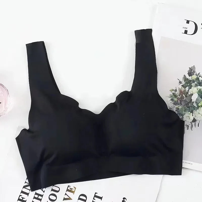 Seamless Ribbed Sports Bra – Black Yoga Crop Top