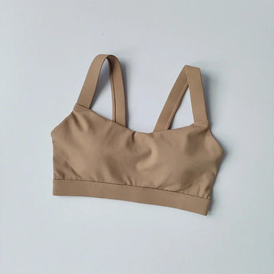 Seamless Yoga Set – Sports Bra & High Waist Shorts