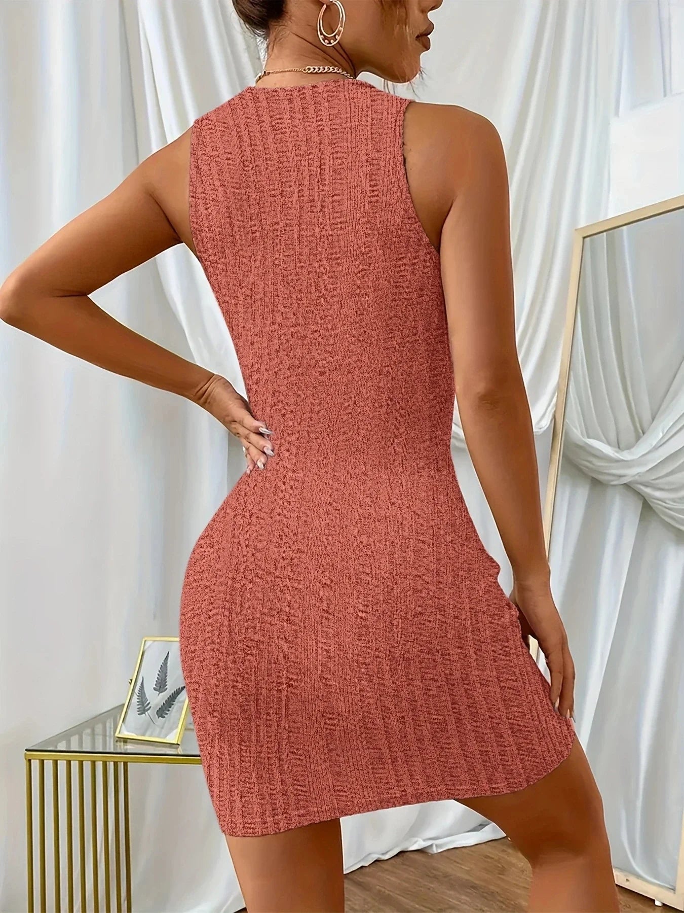 Sleeveless Bodycon Dress – Elegant Crew Neck Spring Style