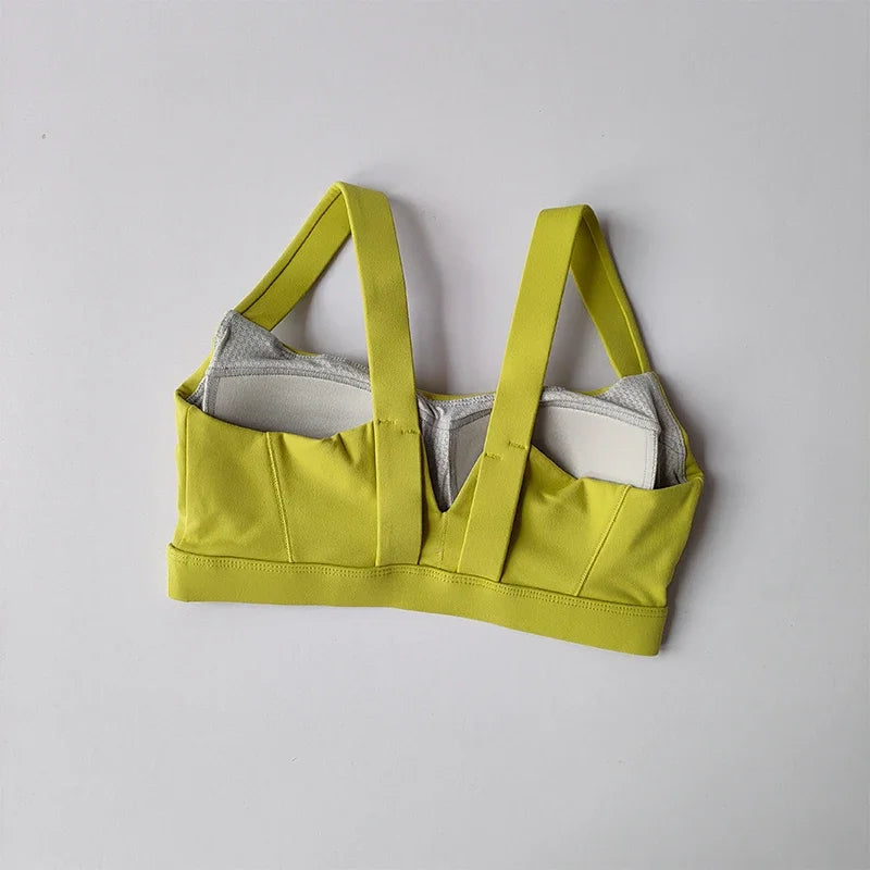 Seamless Yoga Set – Sports Bra & High Waist Shorts