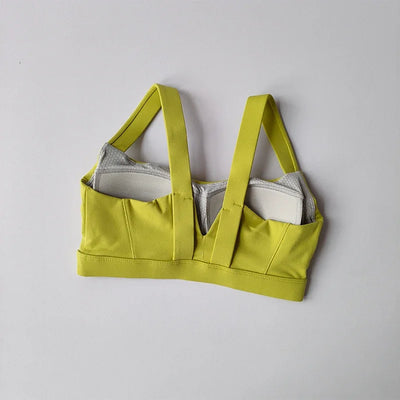 Seamless Yoga Set – Sports Bra & High Waist Shorts